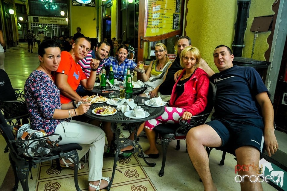 Party all night, Green Pub