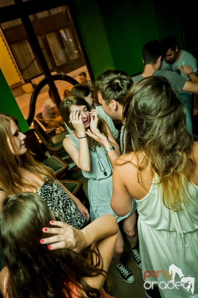 Party all night, Green Pub