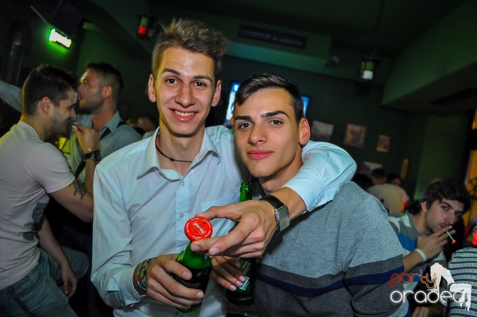 Party all night, Green Pub