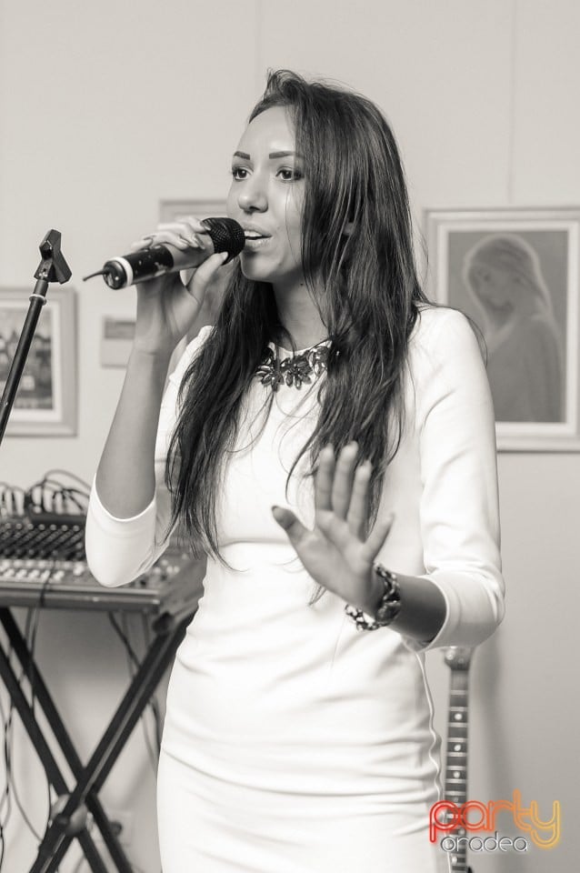 Party Band & Jessie Banes, 