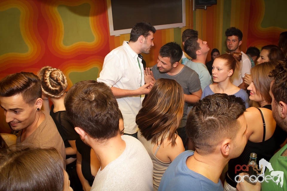 Party cu Coxxo şi Gizmo în Juice, Juice