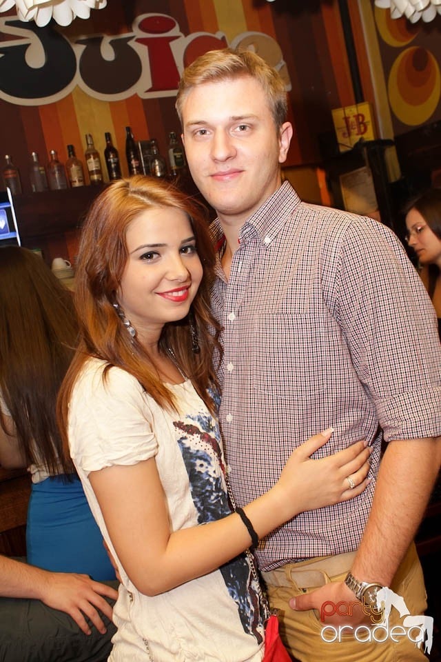 Party cu Coxxo şi Gizmo în Juice, Juice