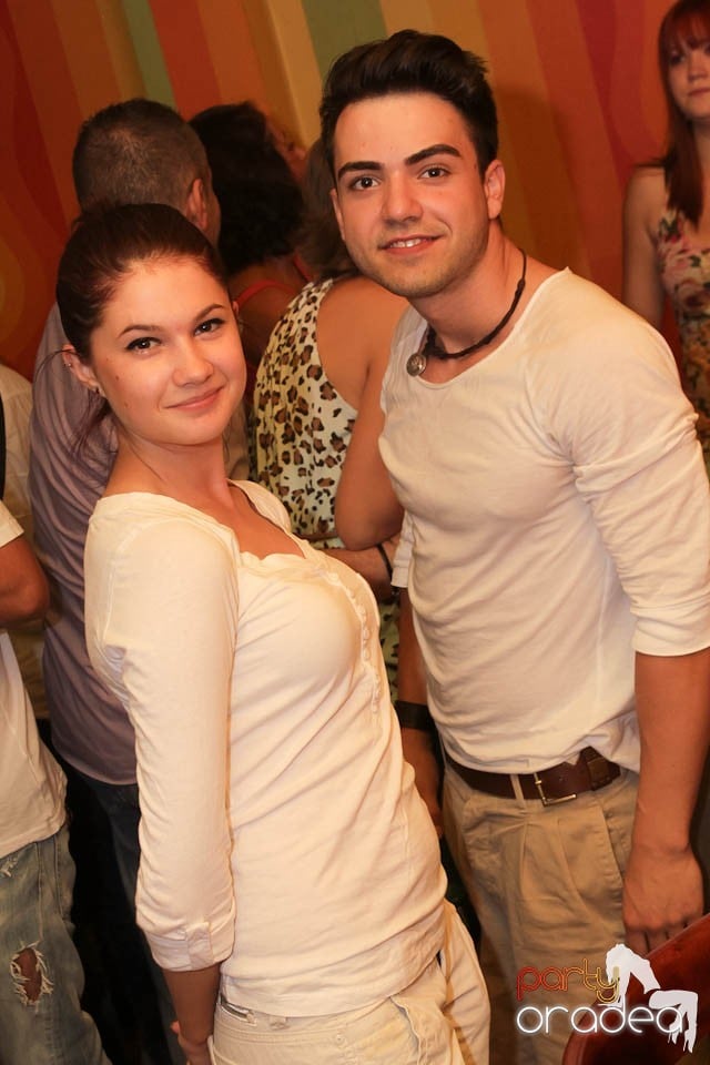 Party cu Coxxo şi Gizmo în Juice, Juice