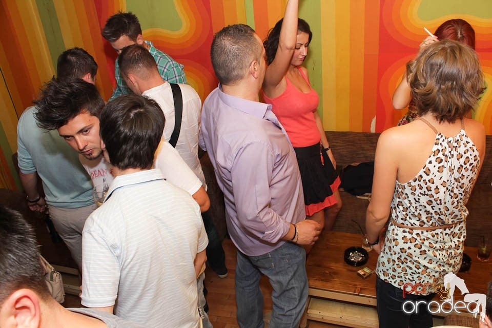 Party cu Coxxo şi Gizmo în Juice, Juice