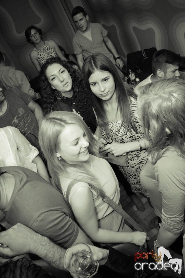Party cu Coxxo şi Gizmo în Juice, Juice