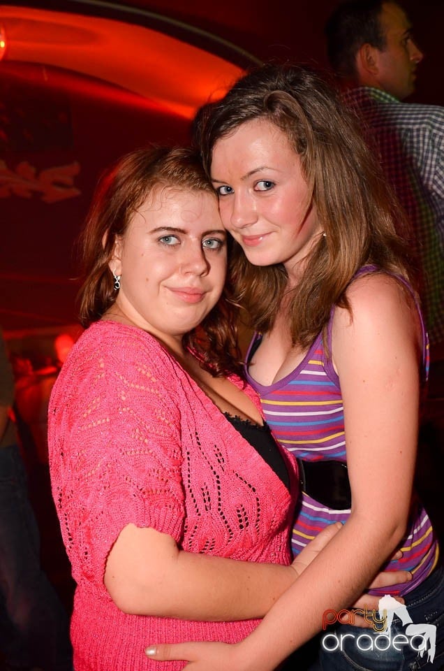 Party cu DJ Mendez în Club Atti's, 