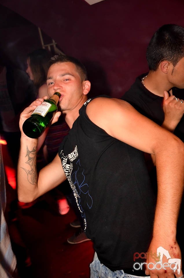 Party cu DJ Mendez în Club Atti's, 