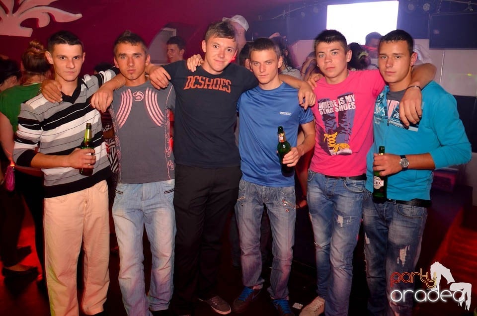 Party cu DJ Mendez în Club Atti's, 