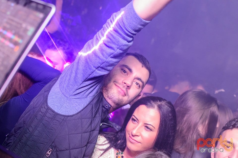 Party cu Dj Mentol, Green Pub