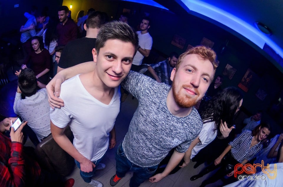 Party cu Dj Mentol, Green Pub