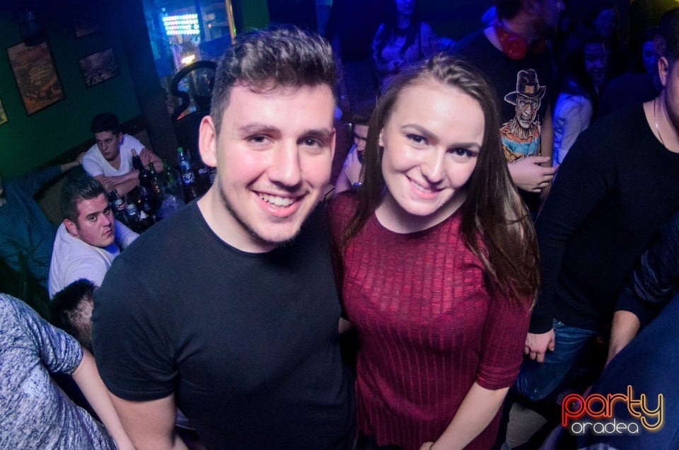 Party cu Dj Mentol, Green Pub