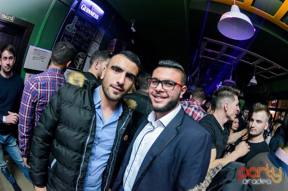 Party cu Dj Mentol, Green Pub