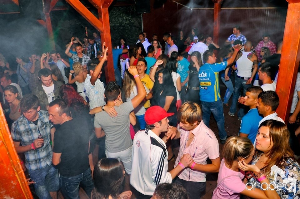 Party cu Peat Jr în Disco Faház, 