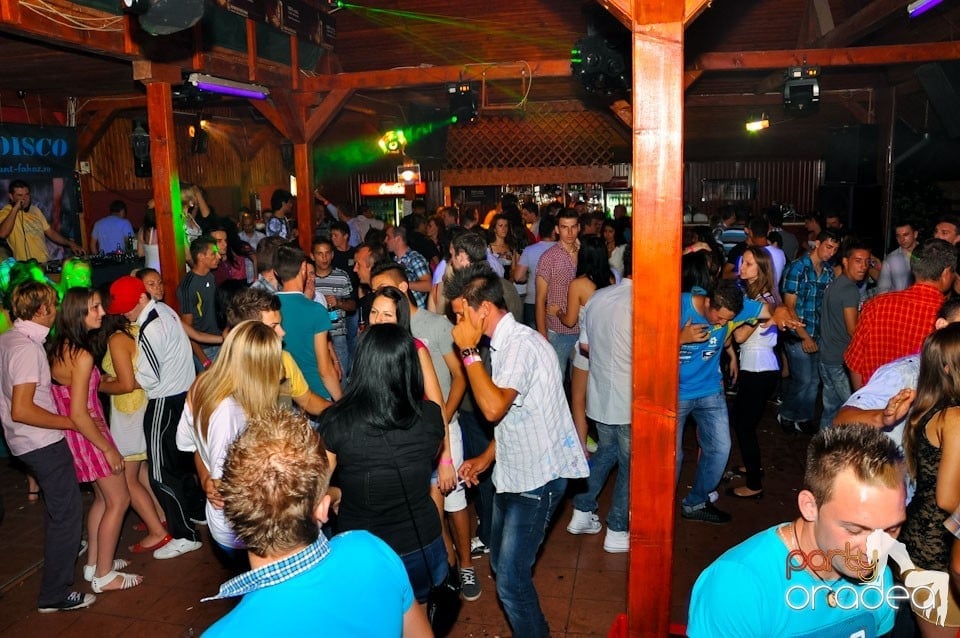 Party cu Peat Jr în Disco Faház, 