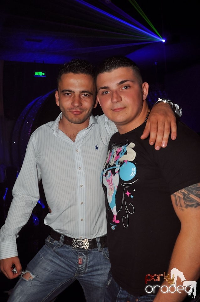 Party cu Roboman în The One, 