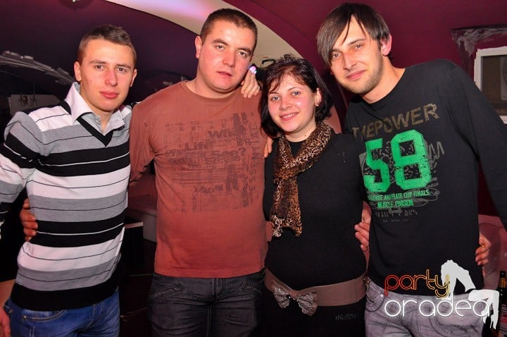 Party în Club Atti's, 