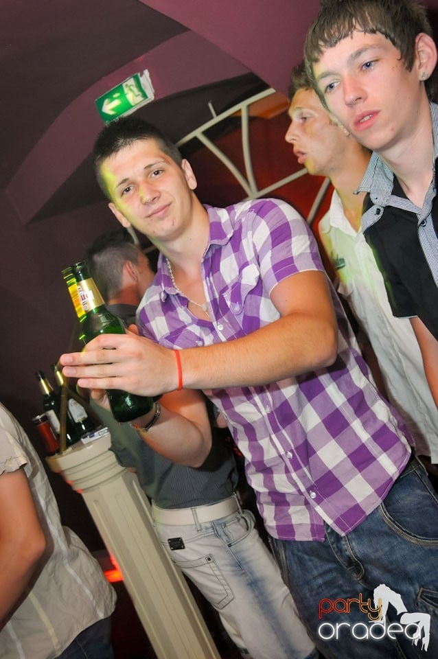 Party în Club Atti's, 