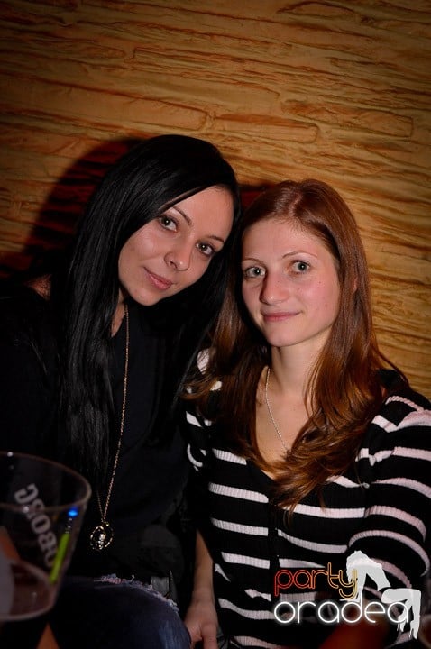 Party în Club Downtown, 