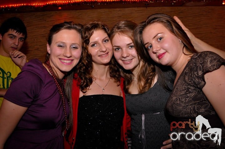 Party în Club Downtown, 