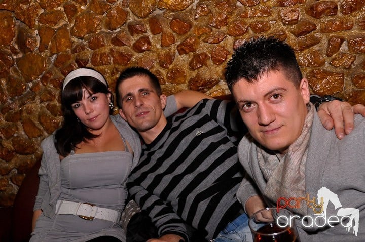 Party în Club Downtown, 