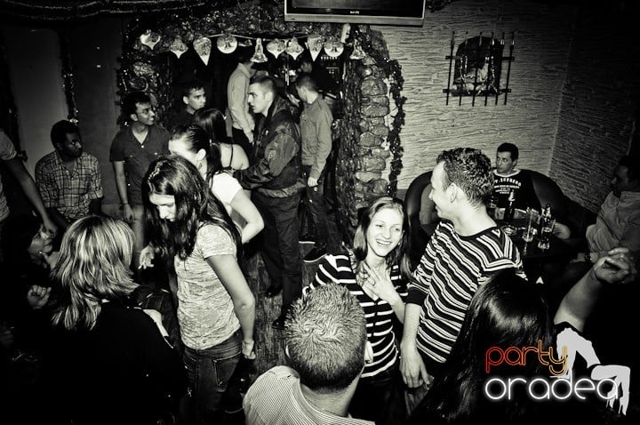 Party în Club Downtown, 