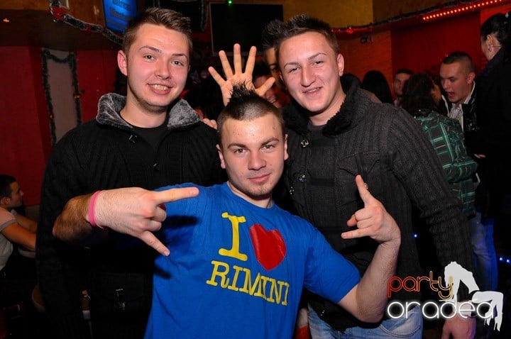 Party în Club Downtown, 