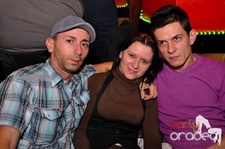 Party în Club Downtown, 