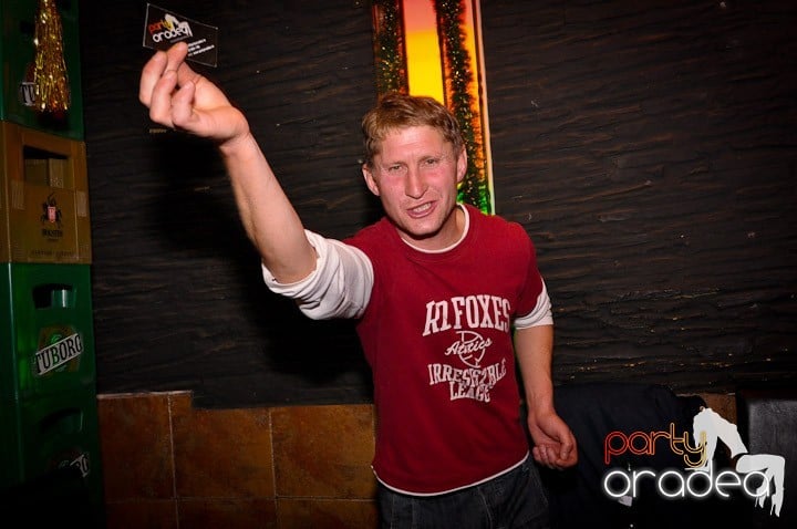 Party în Club Downtown, 