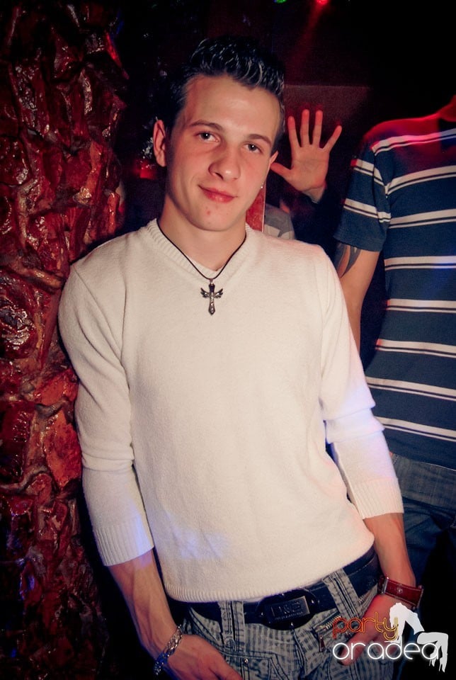 Party în Club Downtown, 