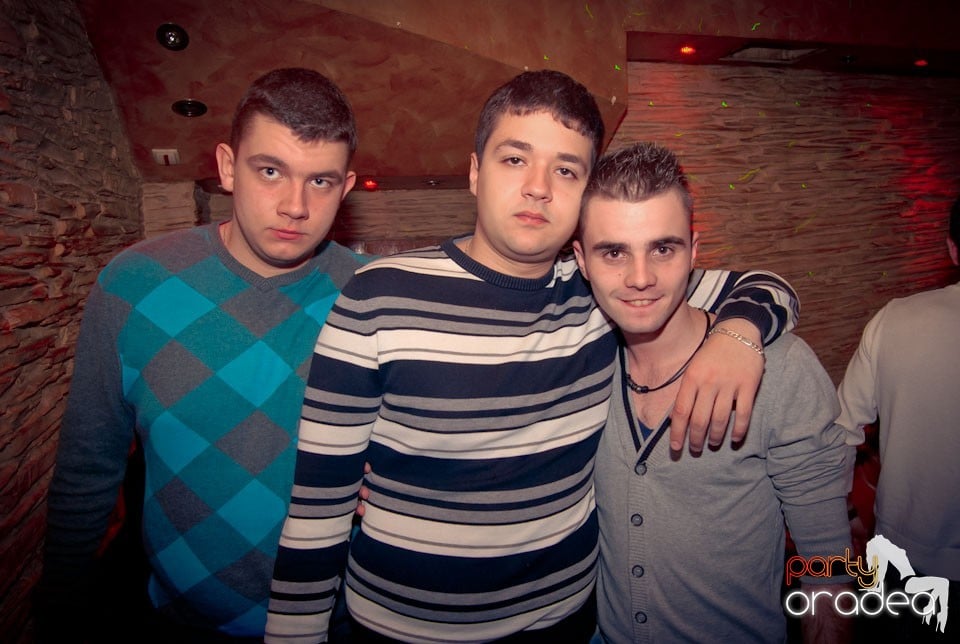 Party în Club Downtown, 