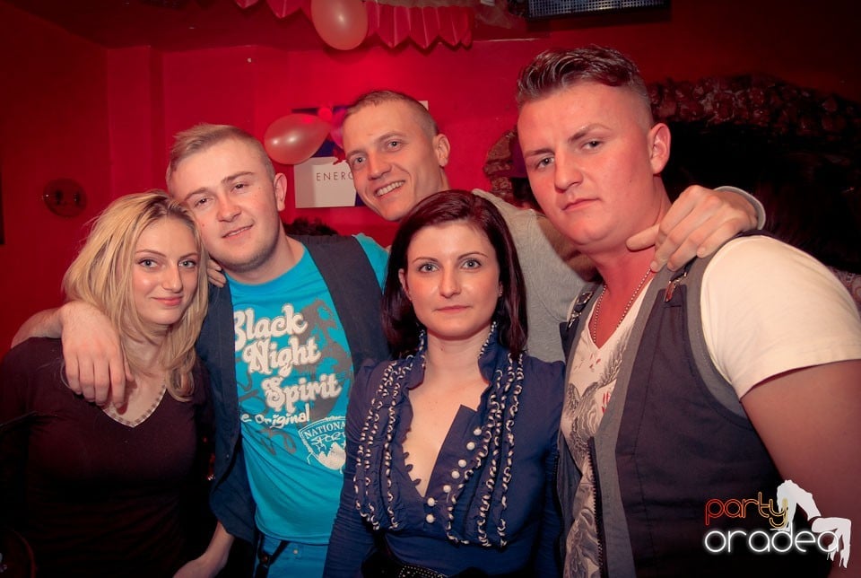 Party în Club Downtown, 