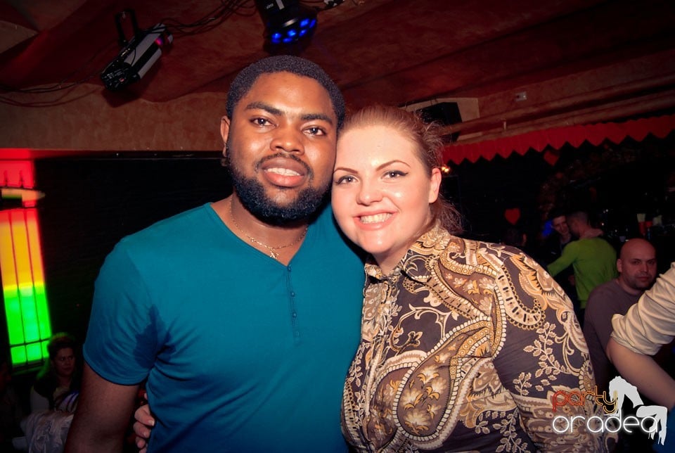 Party în Club Downtown, 