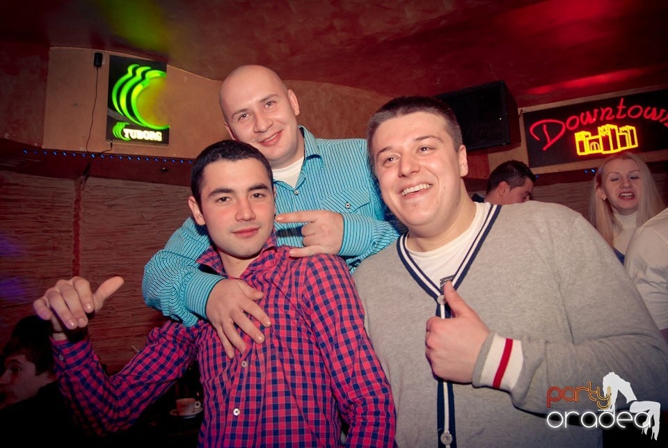 Party în Club Downtown, 