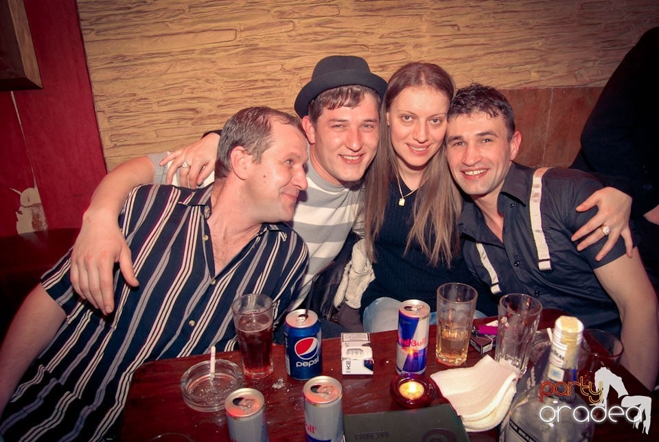 Party în Club Downtown, 