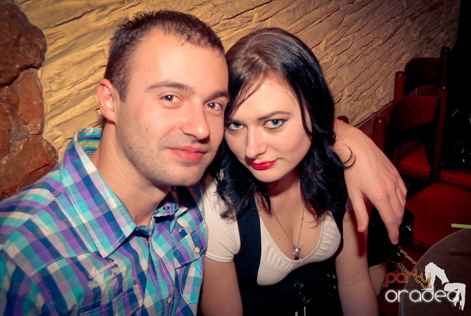 Party în Club Downtown, 