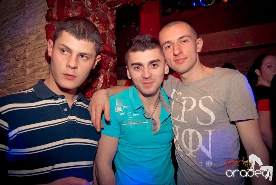 Party în Club Downtown, 