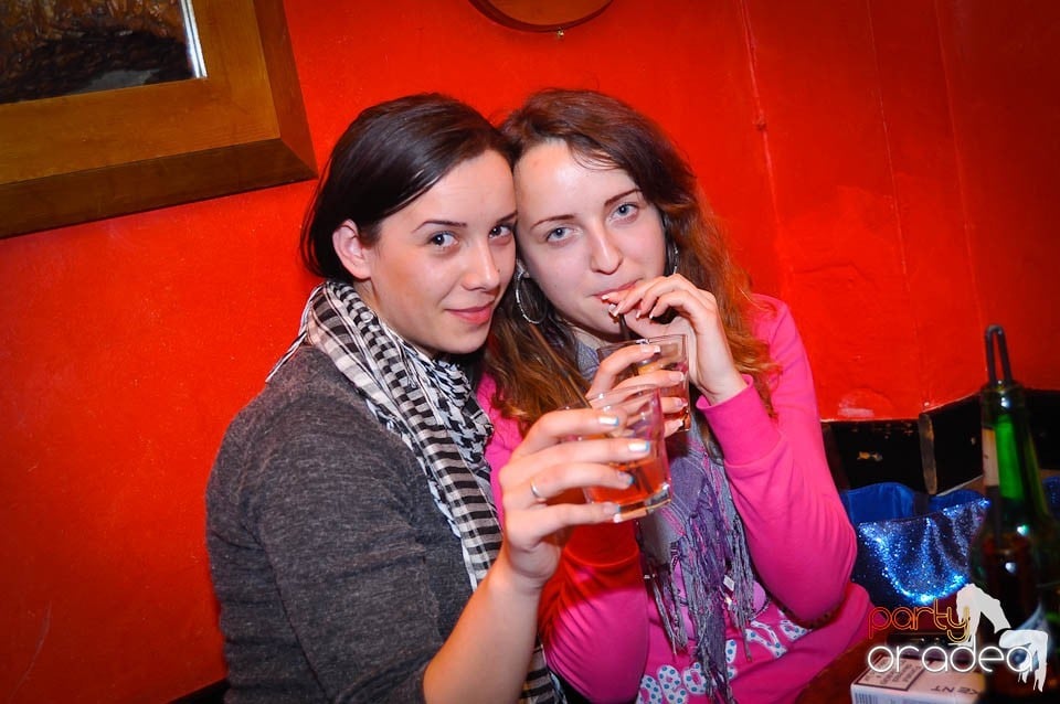 Party în Club Downtown, 