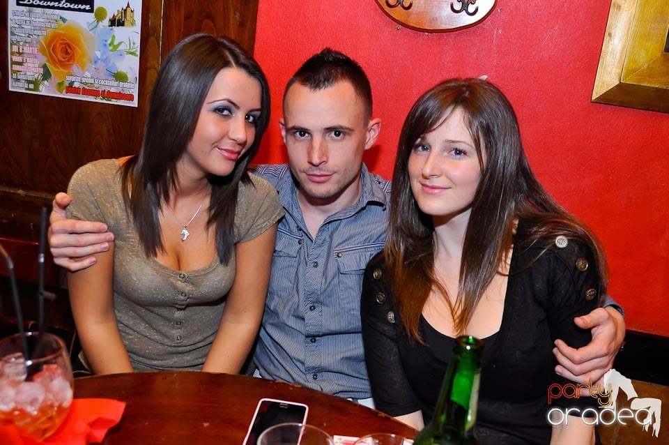 Party în Club Downtown, 