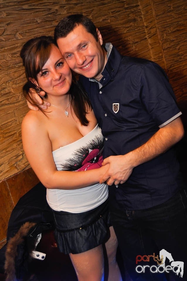 Party în Club Downtown, 