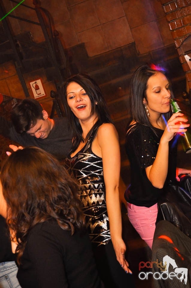 Party în Club Downtown, 