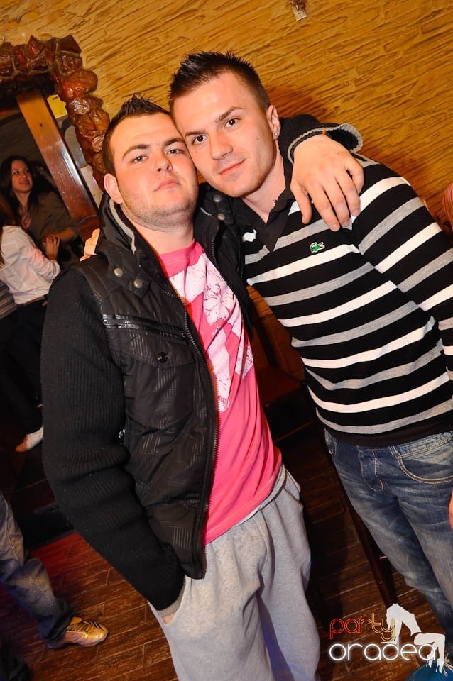 Party în Club Downtown, 
