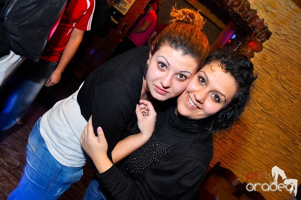 Party în Club Downtown, 