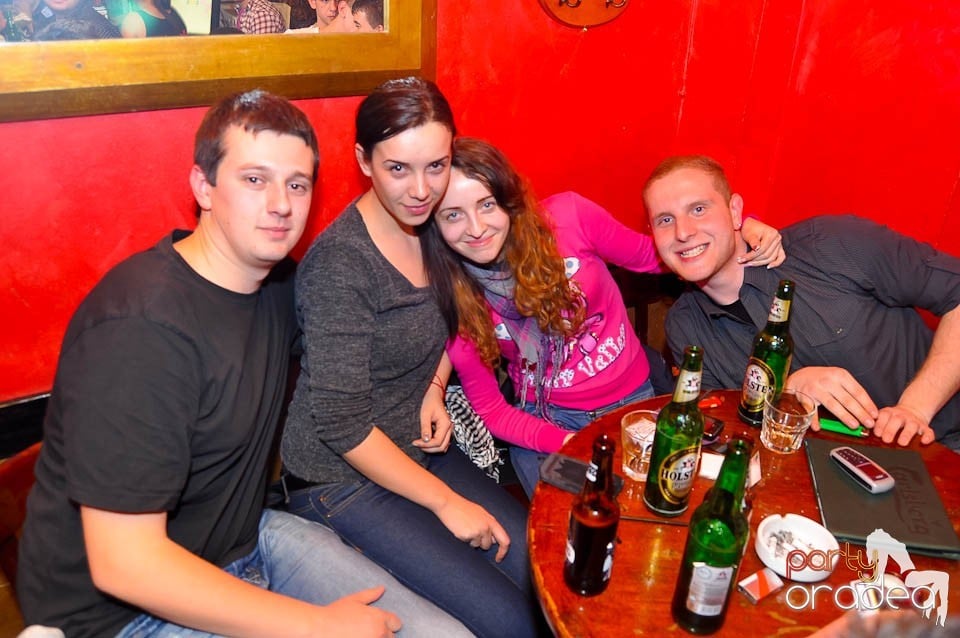 Party în Club Downtown, 