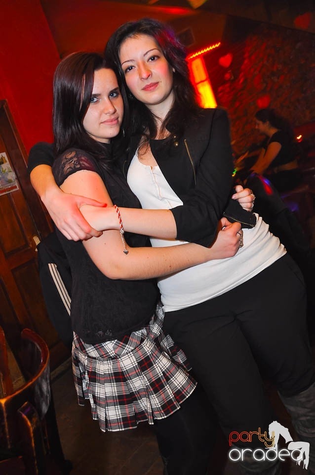 Party în Club Downtown, 