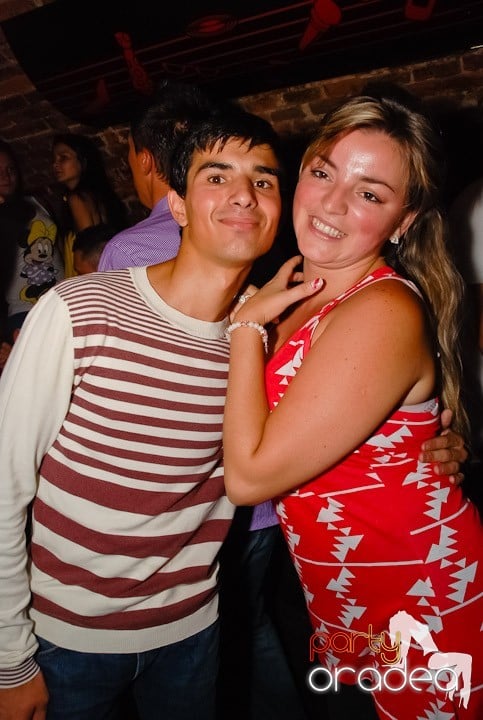Party în Club Escape, 