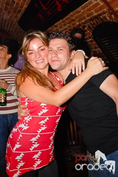 Party în Club Escape, 