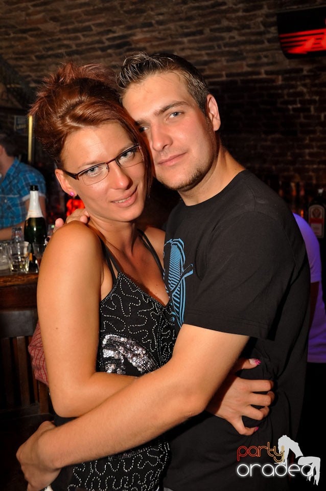 Party în Club Escape, 