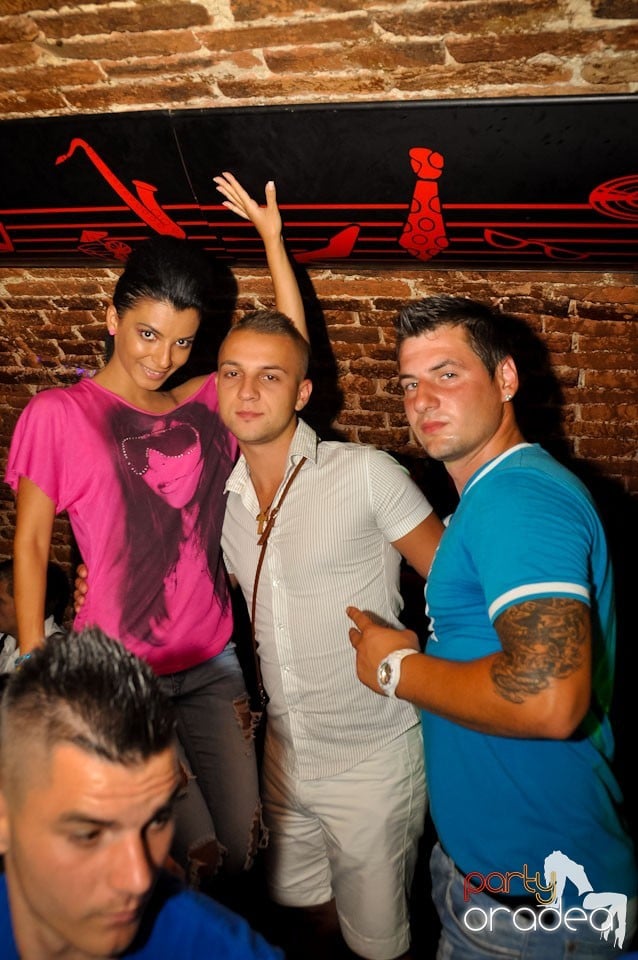 Party în Club Escape, 