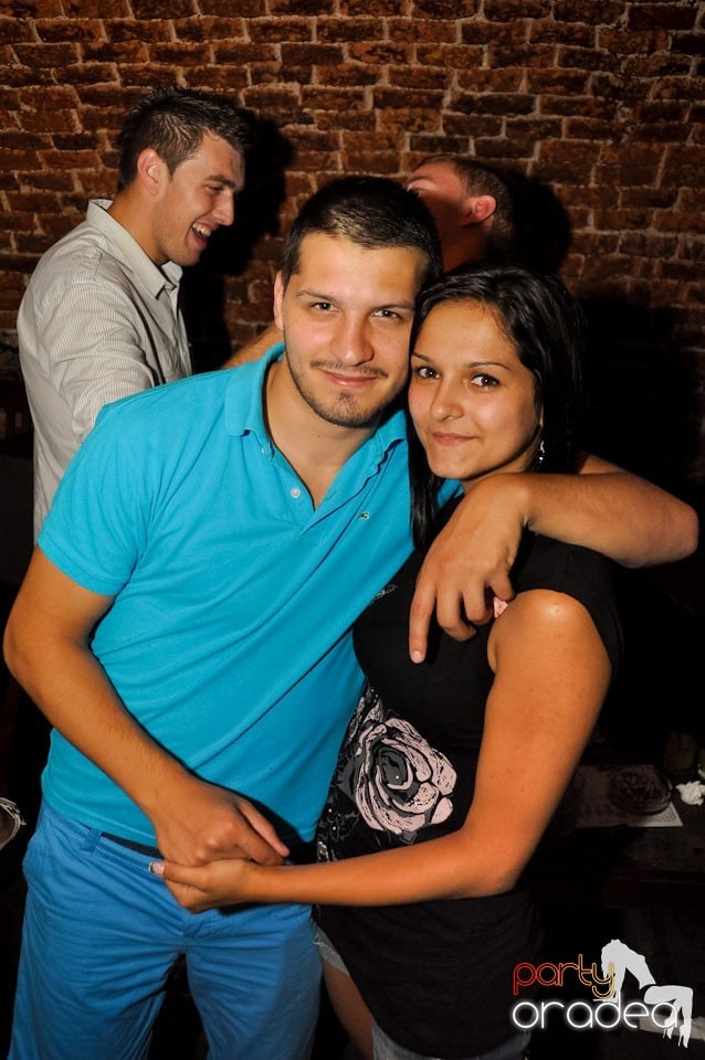 Party în Club Escape, 