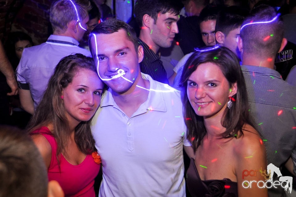 Party în Club Escape, 